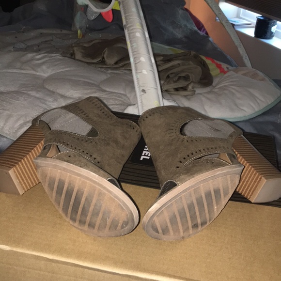 Charlotte Russe Cut-out Ankle Booties - Picture 6 of 7